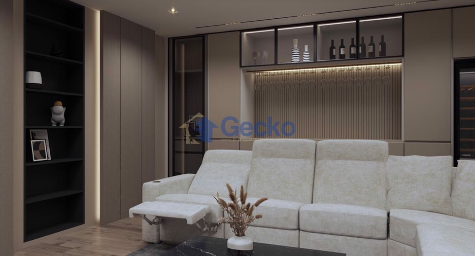 For sale 4 bedrooms house in Pratumnak, Pattaya