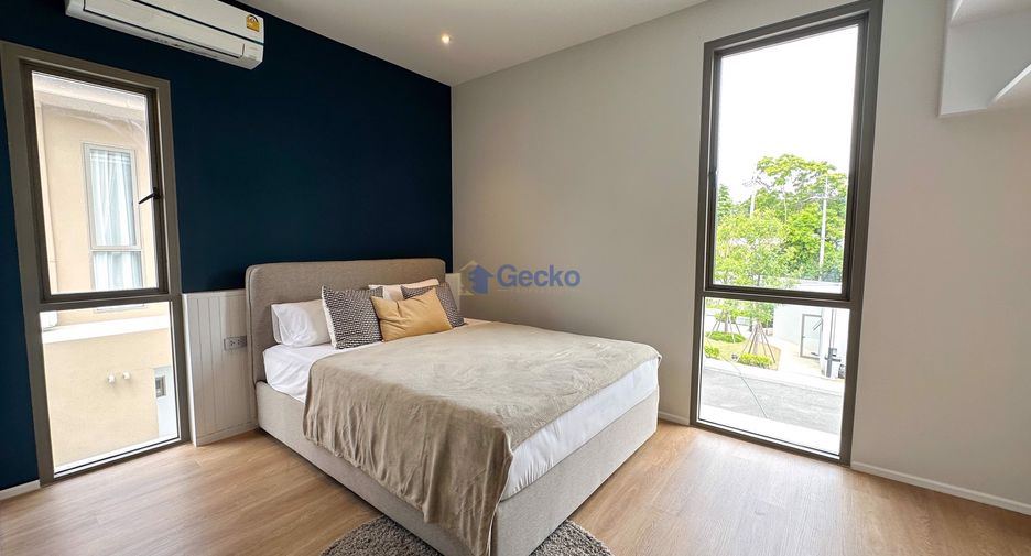 For rent 4 bedrooms house in East Pattaya, Pattaya