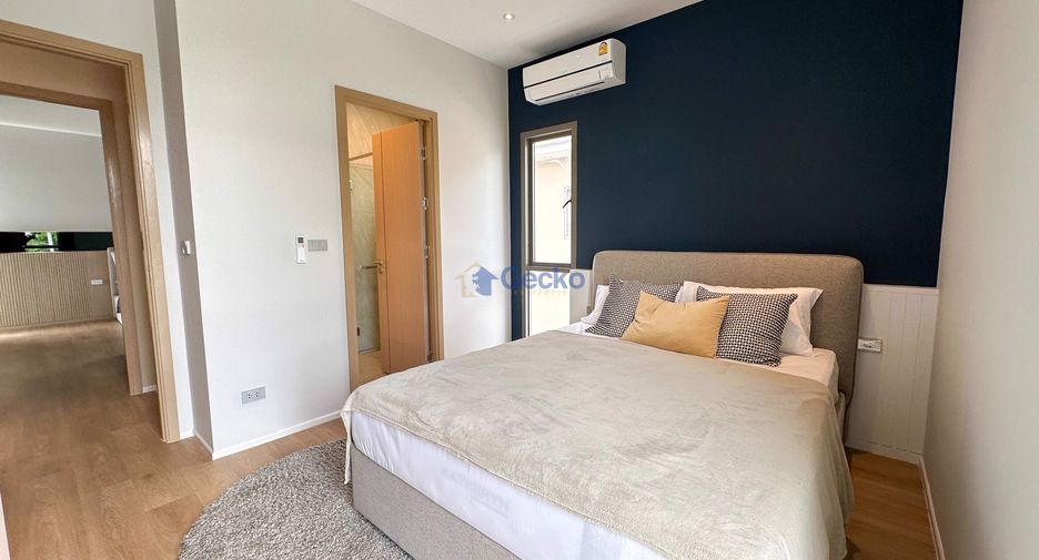 For rent 4 bedrooms house in East Pattaya, Pattaya