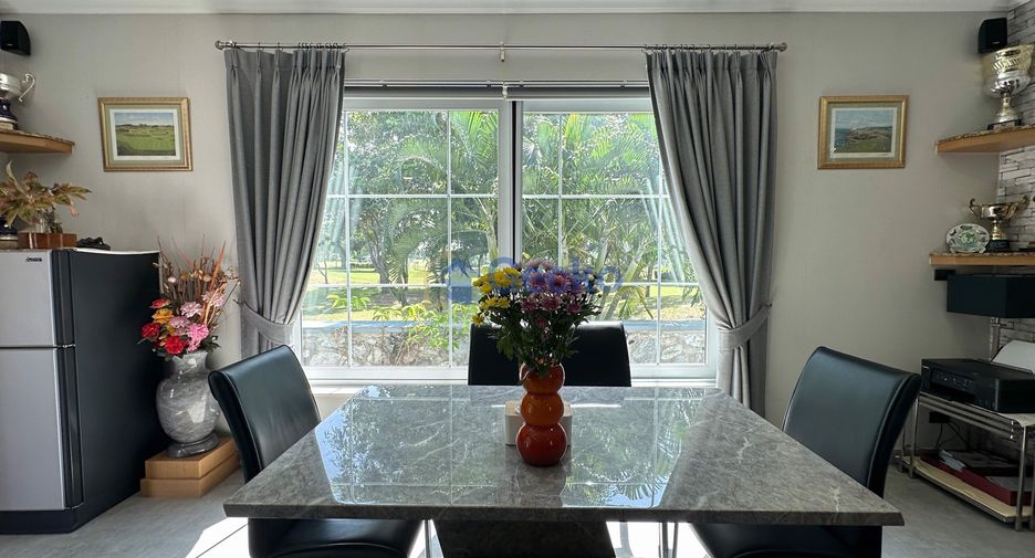 Haus zum Kauf mit 4 Zimmer in Huay Yai, Pattaya