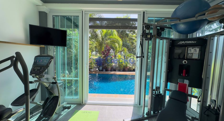 Haus zum Kauf mit 4 Zimmer in Huay Yai, Pattaya