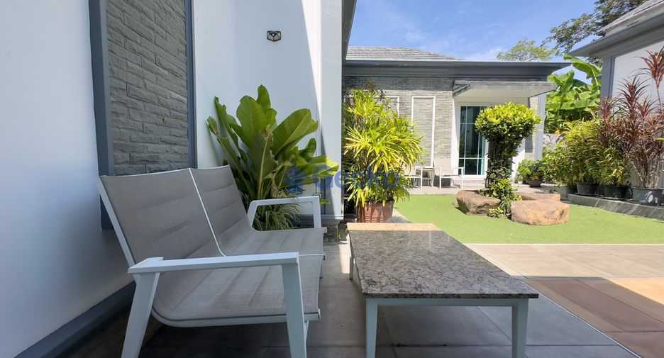 Haus zum Kauf mit 4 Zimmer in Huay Yai, Pattaya
