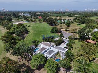 Casa en venta de 4 habitaciones en Bang Lamung, Chonburi