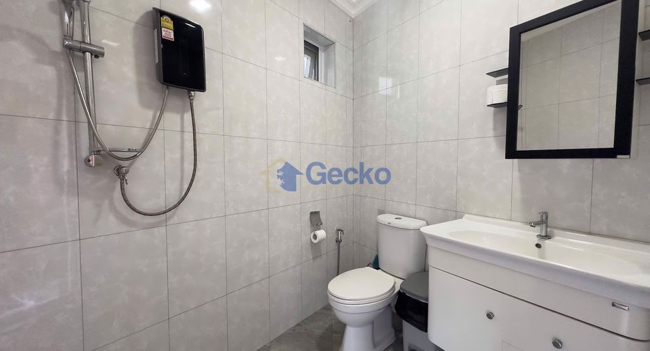 Haus zum Kauf mit 4 Zimmer in Huay Yai, Pattaya