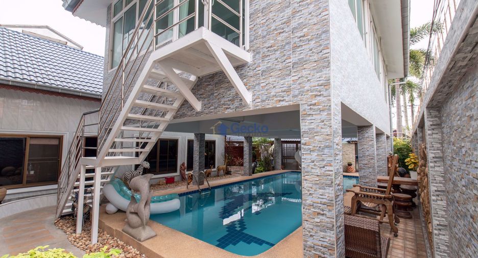 For sale 5 bedrooms house in Jomtien, Pattaya