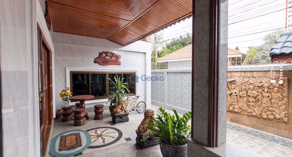 For sale 5 bedrooms house in Jomtien, Pattaya