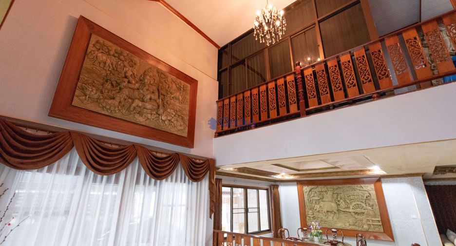 For sale 5 bedrooms house in Jomtien, Pattaya