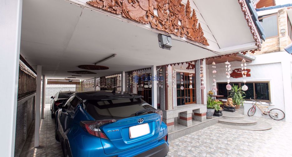 For sale 5 bedrooms house in Jomtien, Pattaya