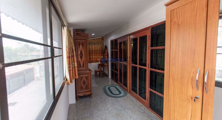 For sale 5 bedrooms house in Jomtien, Pattaya