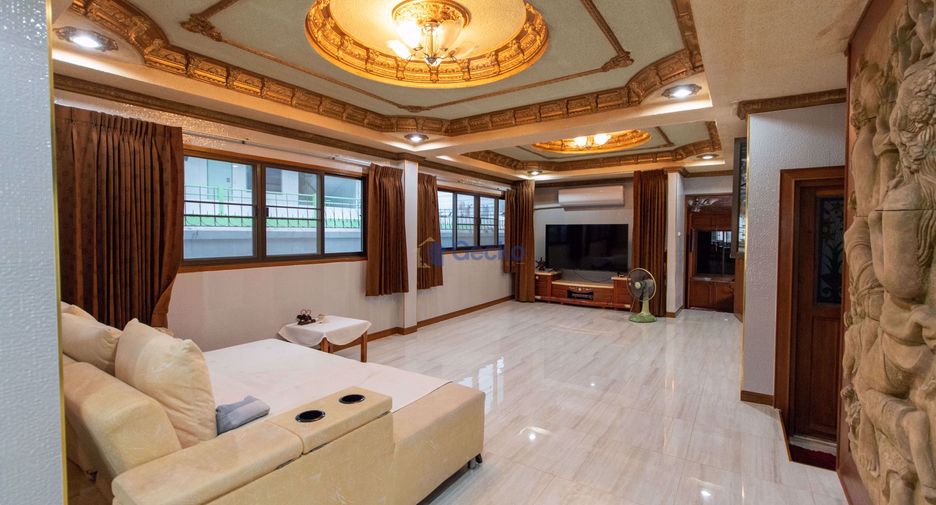 For sale 5 bedrooms house in Jomtien, Pattaya