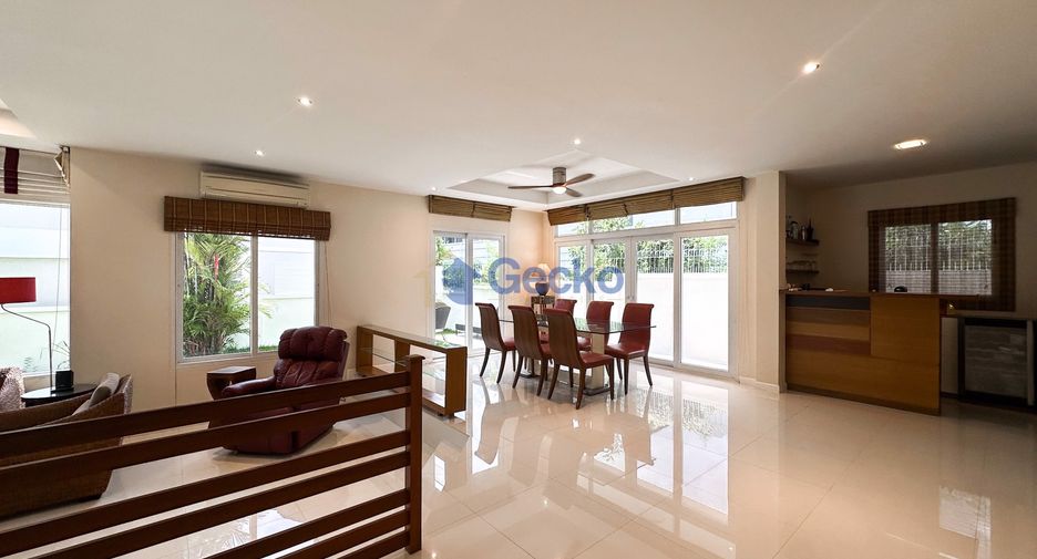 Haus zum Kauf mit 4 Zimmer in Bang Lamung, Chonburi