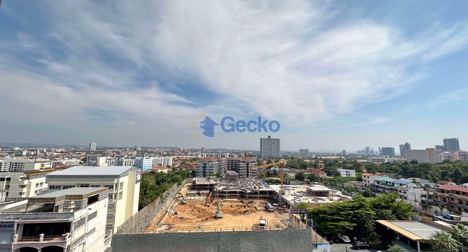For rent 2 bedrooms condo in Pratumnak, Pattaya