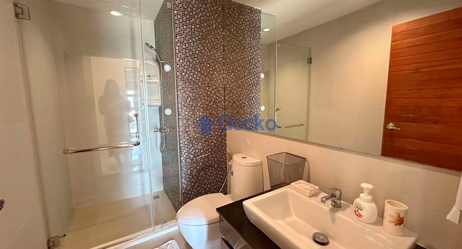 For rent 2 bedrooms condo in Pratumnak, Pattaya