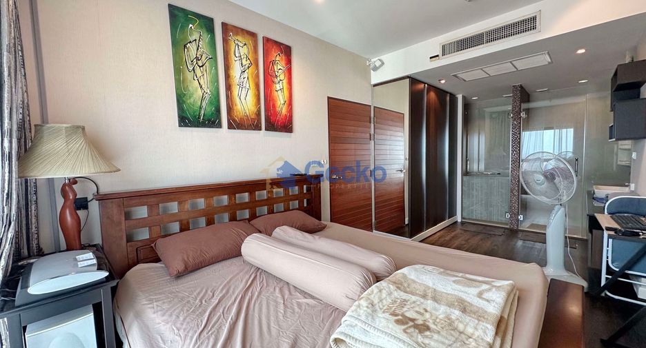 For rent 2 bedrooms condo in Pratumnak, Pattaya