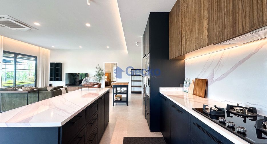 For sale 3 bedrooms house in East Pattaya, Pattaya