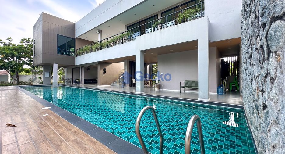 For sale 3 bedrooms house in East Pattaya, Pattaya