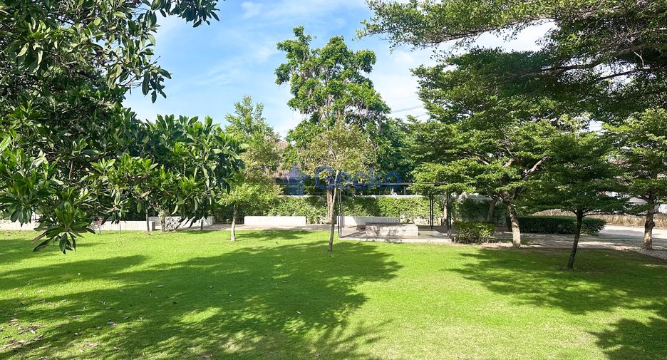 For sale 3 bedrooms house in East Pattaya, Pattaya