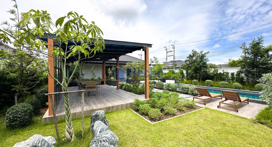 For sale 3 bedrooms house in East Pattaya, Pattaya