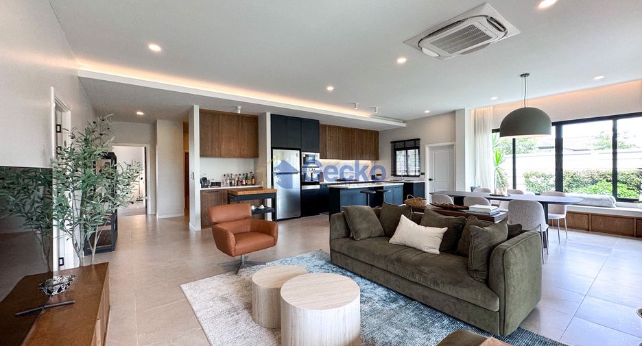 For sale 3 bedrooms house in East Pattaya, Pattaya