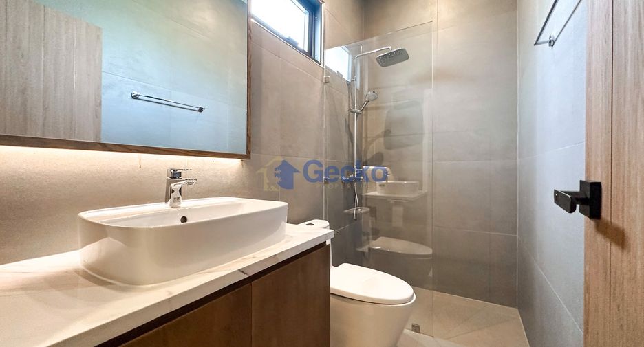 For sale 3 bedrooms house in East Pattaya, Pattaya