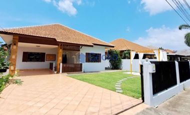 Casa en alquiler de 3 habitaciones en Jomtien, Pattaya