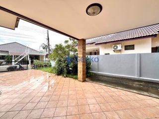 For rent 3 bedrooms house in Bang Lamung, Chonburi