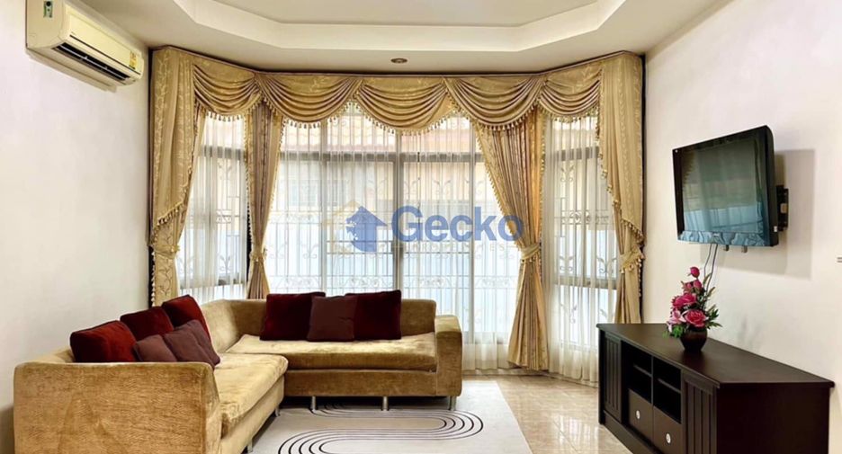 Casa en alquiler de 3 habitaciones en Jomtien, Pattaya