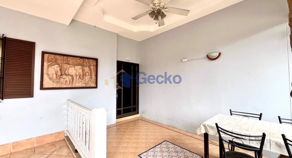Casa en alquiler de 3 habitaciones en Jomtien, Pattaya