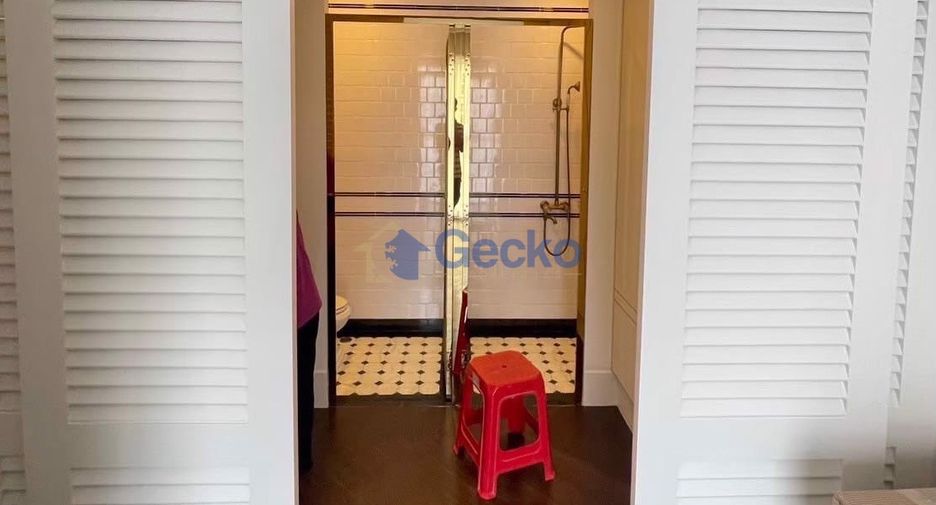 For sale 1 bed condo in Sattahip, Chonburi