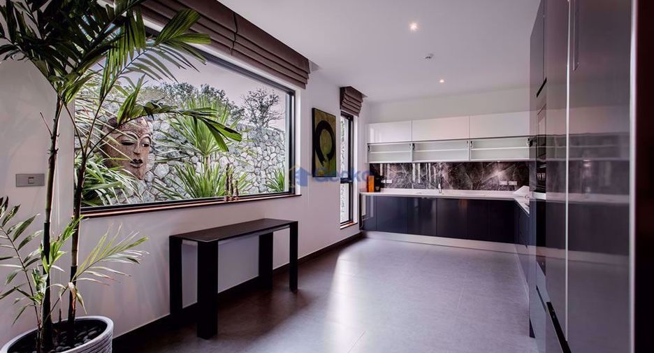 For sale 3 bedrooms house in East Pattaya, Pattaya