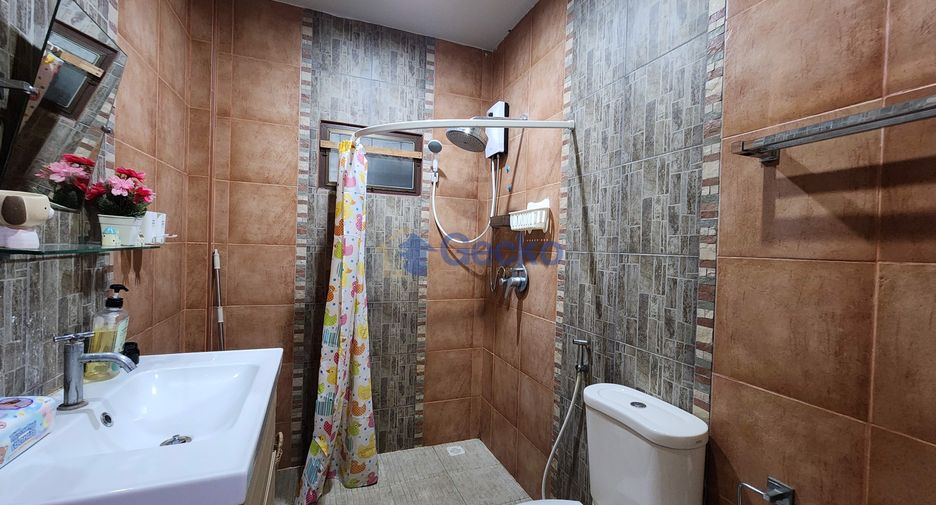 For rent and for sale 3 bedrooms house in East Pattaya, Pattaya