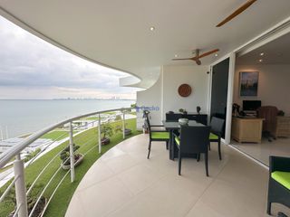 For sale 3 bedrooms condo in Na Jomtien, Pattaya