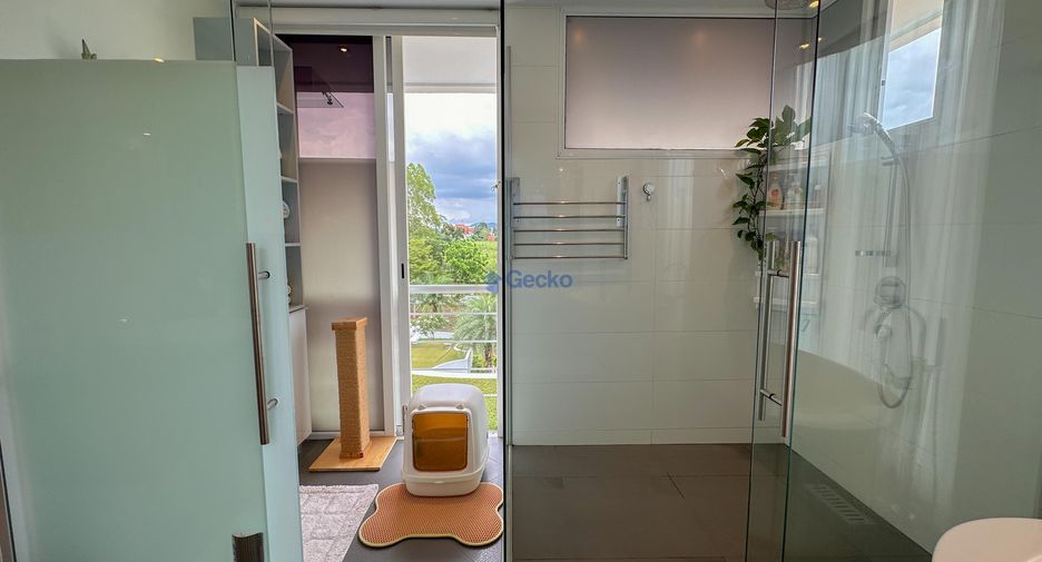 For sale 3 bedrooms condo in Sattahip, Chonburi