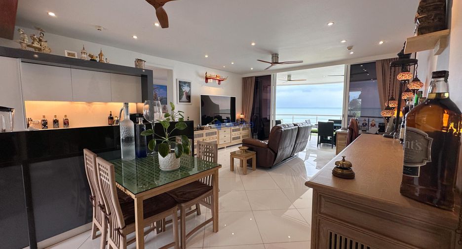 For sale 3 bedrooms condo in Sattahip, Chonburi