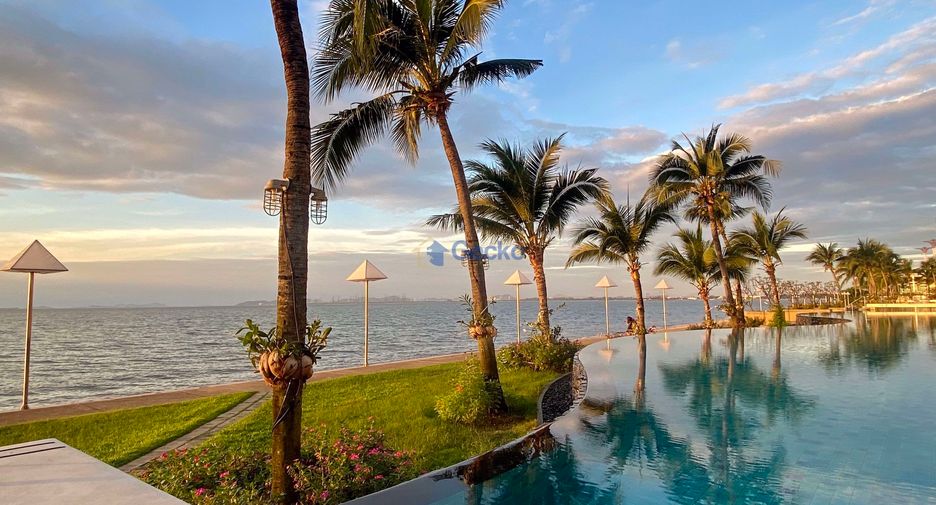 For sale 2 bedrooms condo in North Pattaya, Pattaya