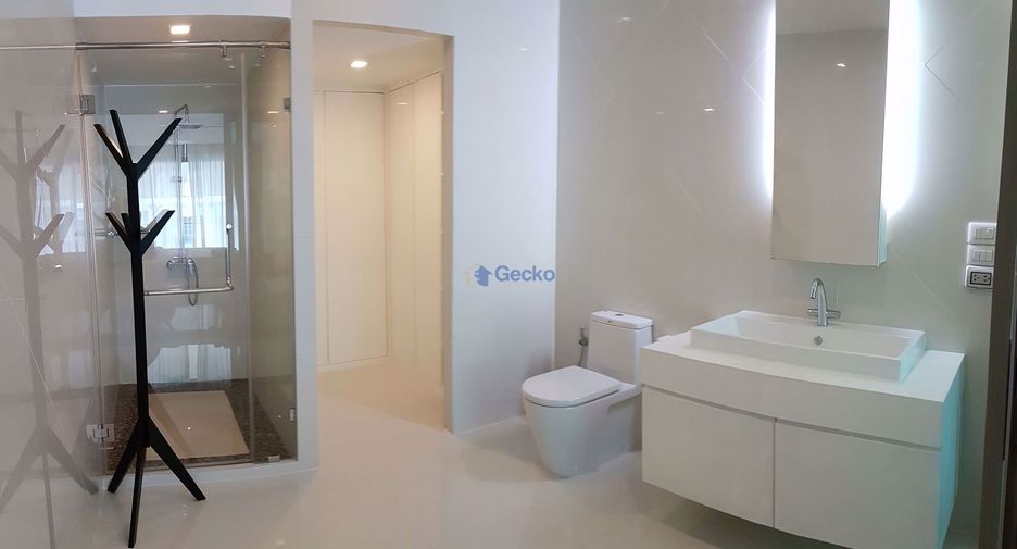For sale 2 bedrooms condo in North Pattaya, Pattaya