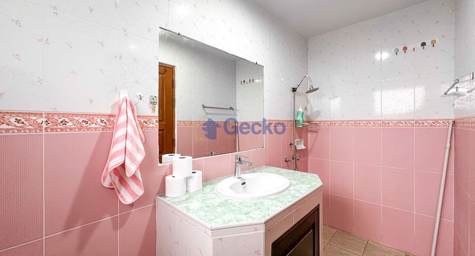 À vendre 5 chambres maison à East Pattaya, Pattaya