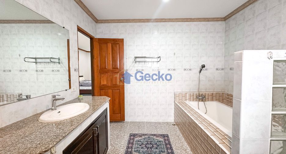 À vendre 5 chambres maison à East Pattaya, Pattaya