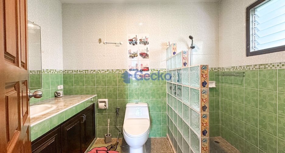 À vendre 5 chambres maison à East Pattaya, Pattaya