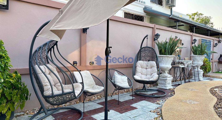 À vendre 5 chambres maison à East Pattaya, Pattaya