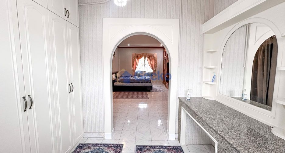 À vendre 5 chambres maison à East Pattaya, Pattaya