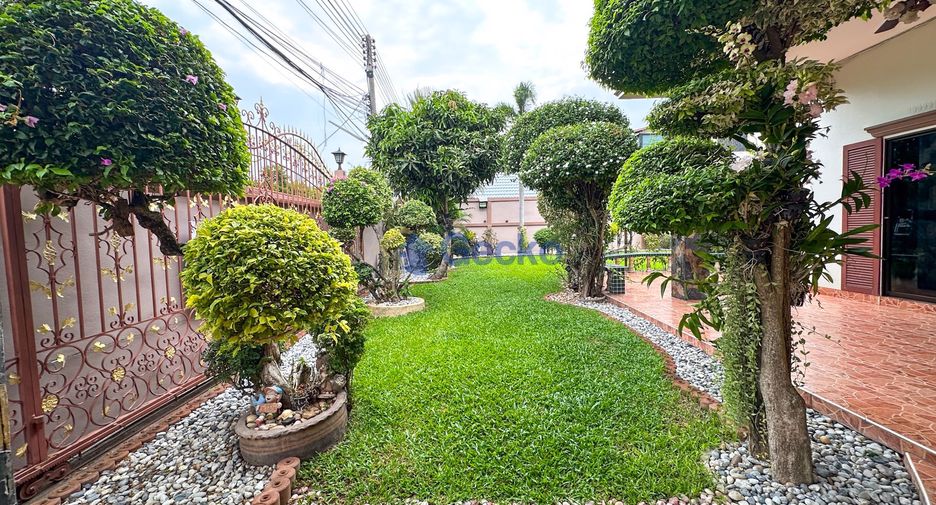 À vendre 5 chambres maison à East Pattaya, Pattaya