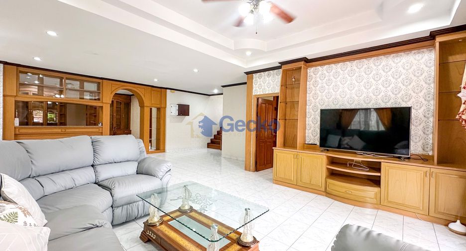 À vendre 5 chambres maison à East Pattaya, Pattaya