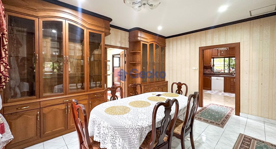 À vendre 5 chambres maison à East Pattaya, Pattaya