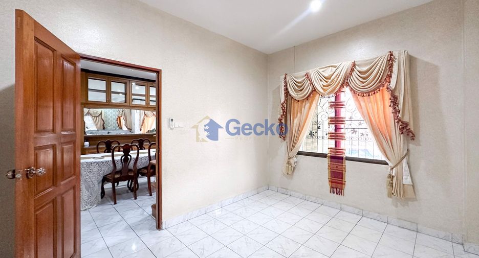 À vendre 5 chambres maison à East Pattaya, Pattaya