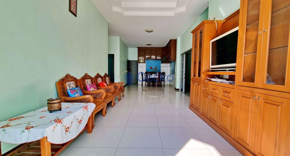 For sale 4 bedrooms house in North Pattaya, Pattaya