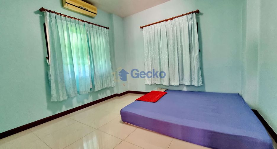 For sale 4 bedrooms house in North Pattaya, Pattaya
