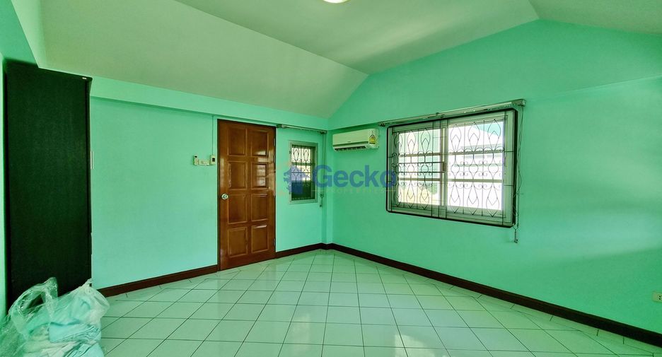 For sale 4 bedrooms house in North Pattaya, Pattaya