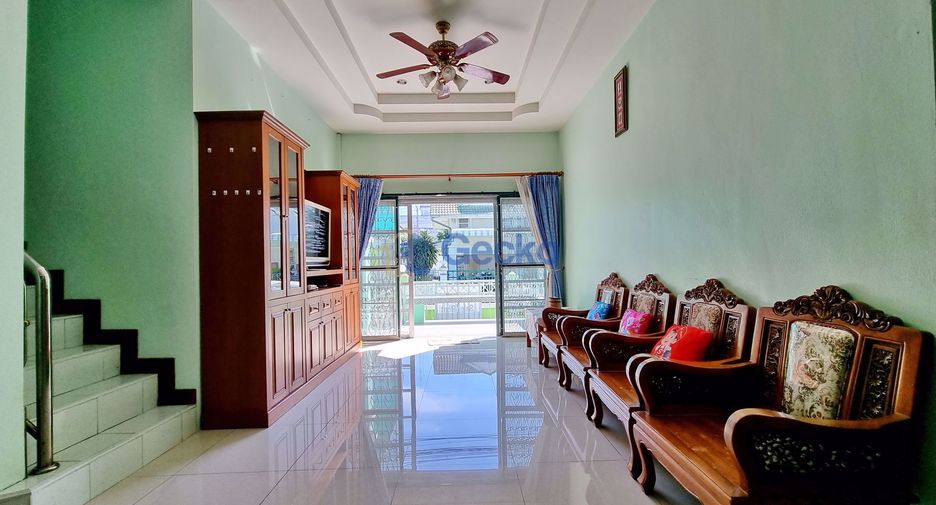 For sale 4 bedrooms house in North Pattaya, Pattaya