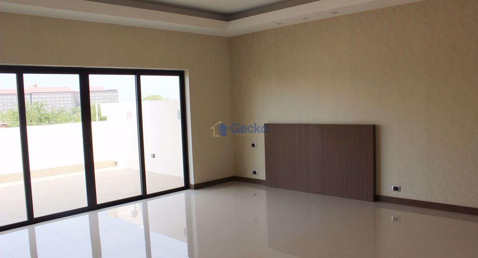 À louer et à vendre 4 chambres maison à Jomtien, Pattaya